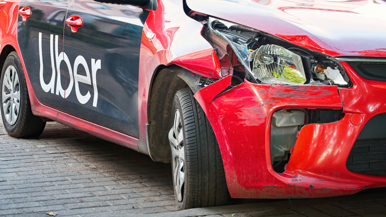 Tampa Uber and Lyft accident lawyer focused on app status and commercial insurance coverage