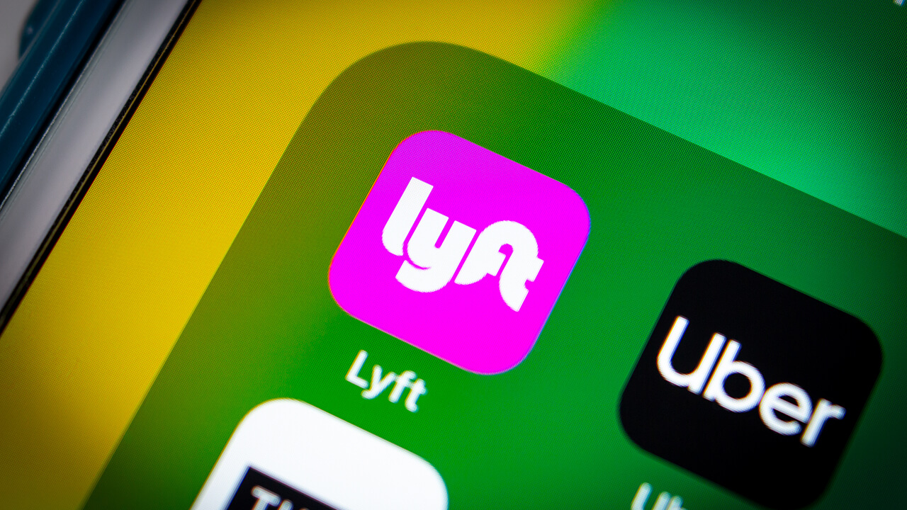 Uber and Lyft app status periods that determine which insurance coverage applies in Tampa crashes